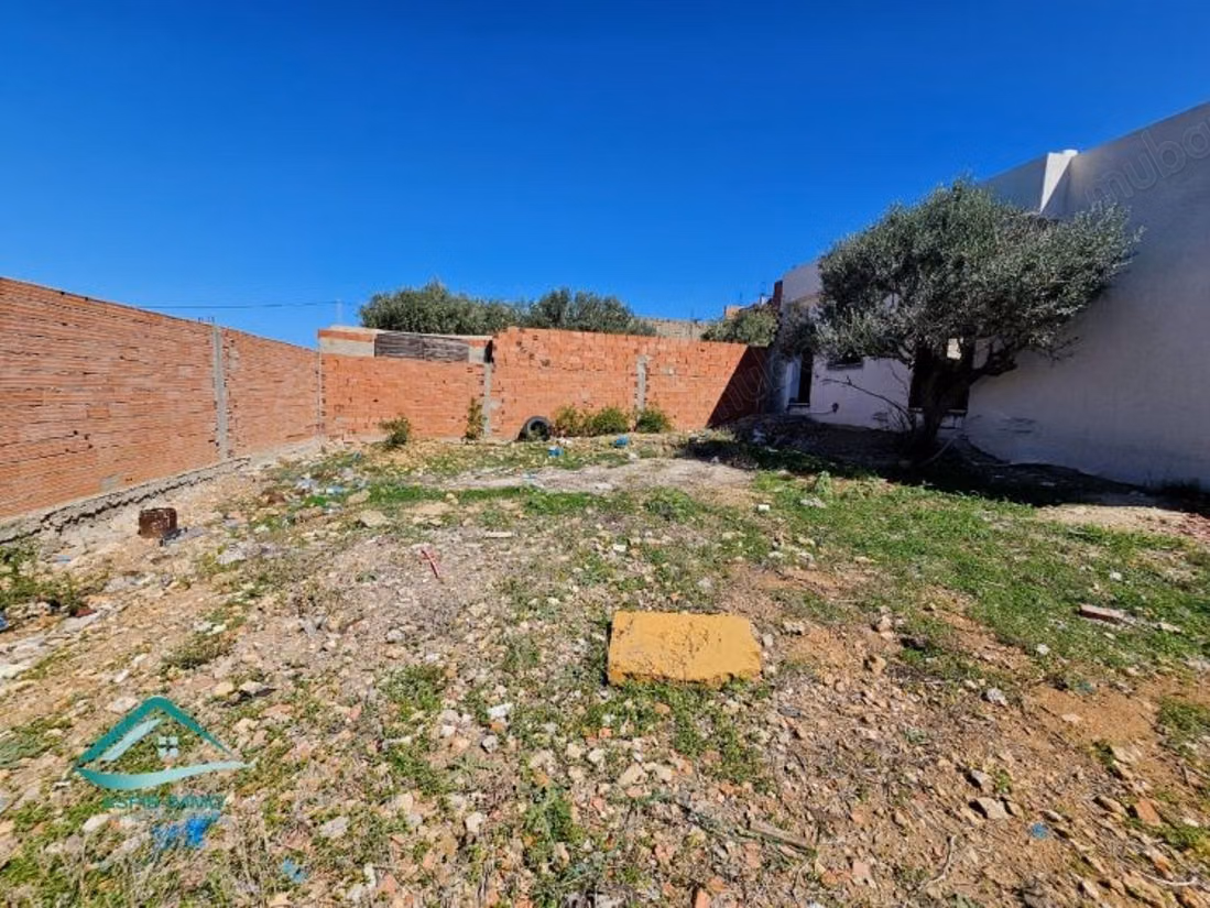 Maison inachevée à assemer kélibia