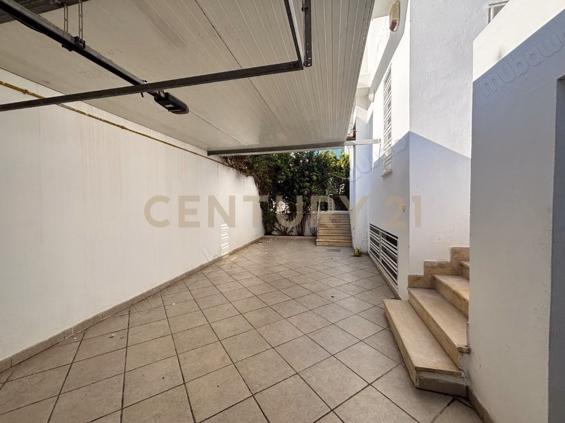 À louer Un triplex à Ain zaghouan nord