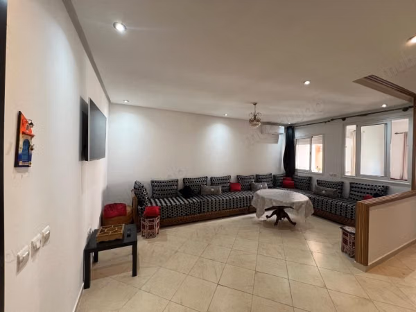 Bel appartement meublé à louer – Essaada
