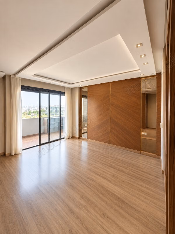 Très bel appartement en location à Oasis. 
2 chambres agréables