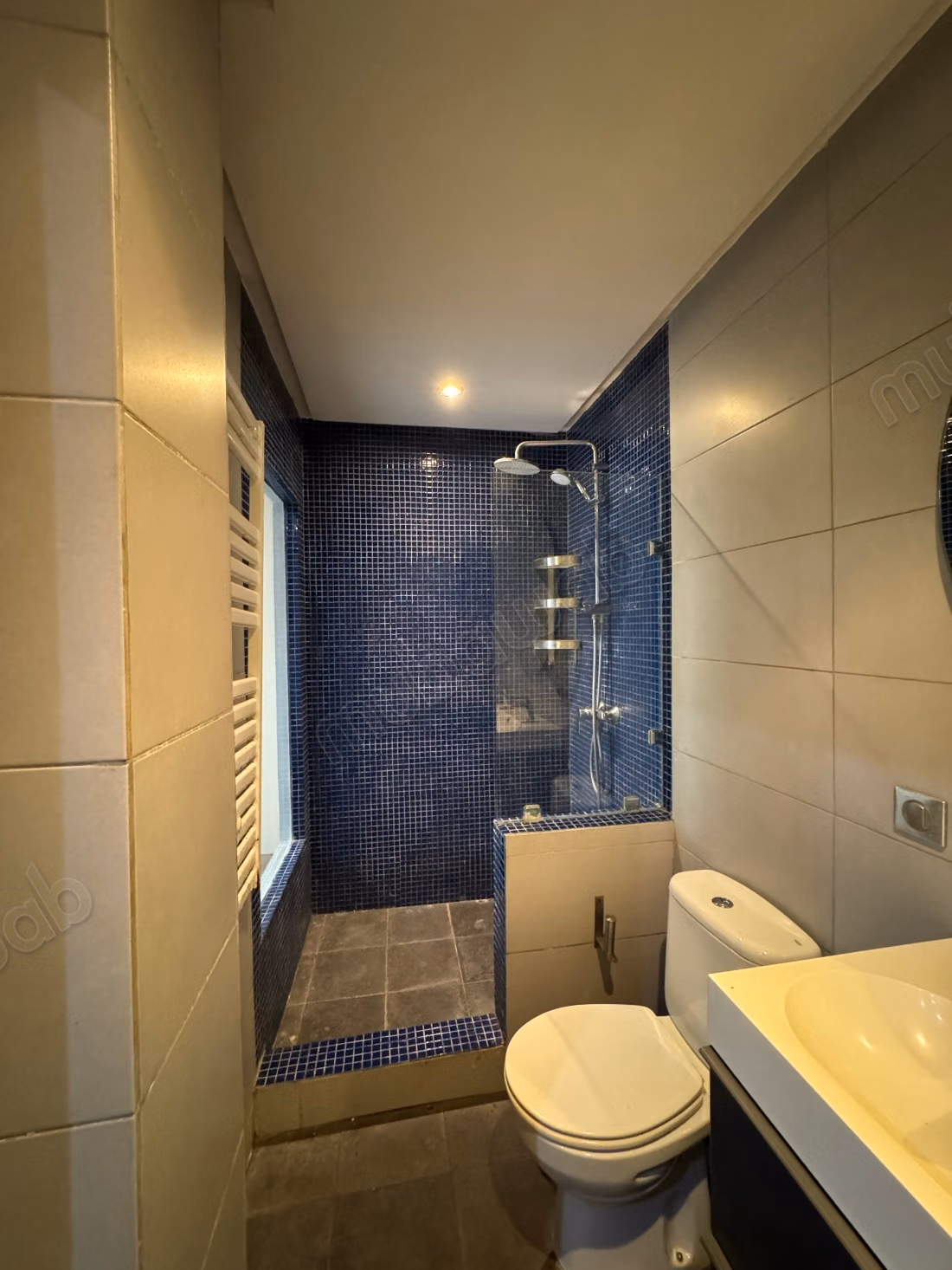 Rental of an apartment in Racine. 3 large rooms. Furnished