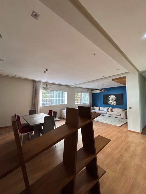 Rental of an apartment in Racine. 3 large rooms. Furnished