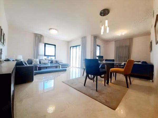 Luxurious furnished apartment for rent at CFC