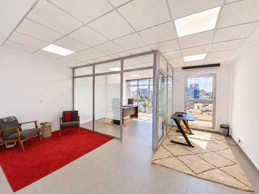 Plateau de bureau aménagé 63m 
bourgogne
