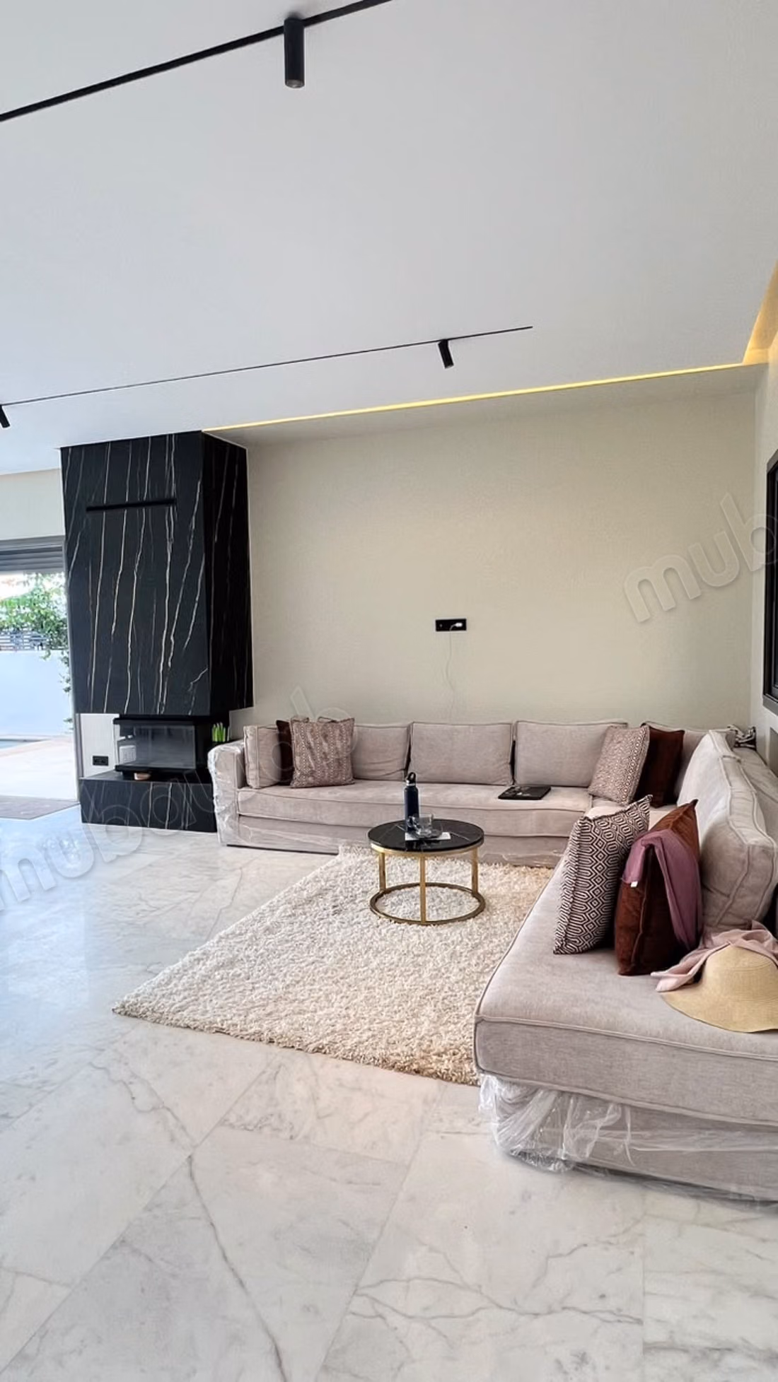 Chic furnished villa at La Rocade with pool