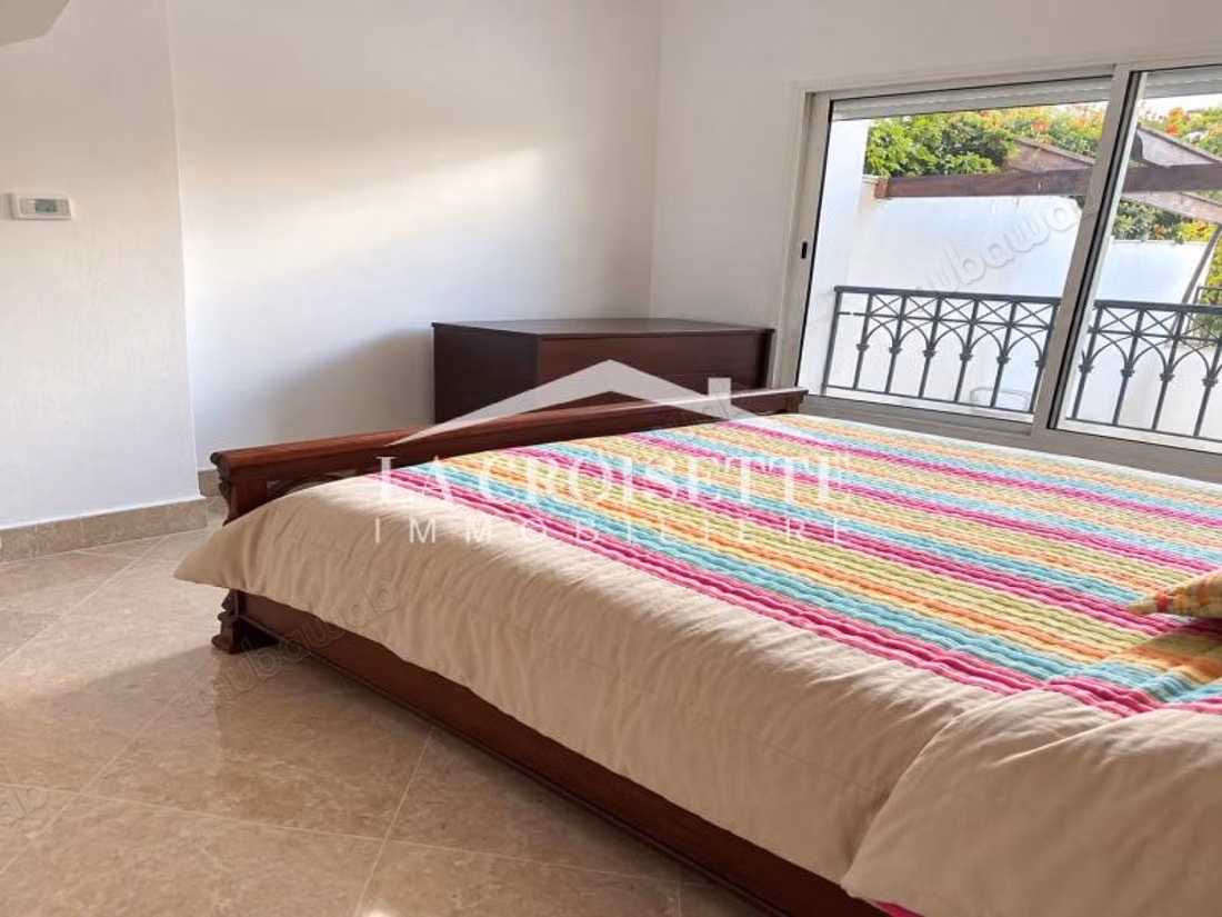 Triplex S5 avec jardin à La Marsa