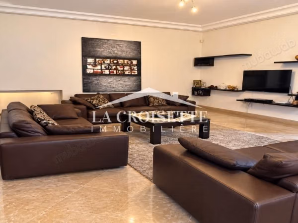 Triplex S5 avec jardin à La Marsa