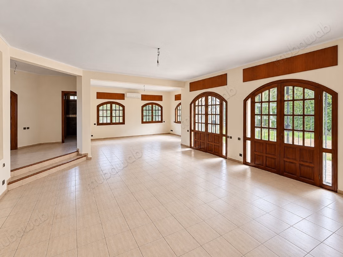 Superbe villa à louer à Riyad. Surface totale 500 m². Terrasse et jardin