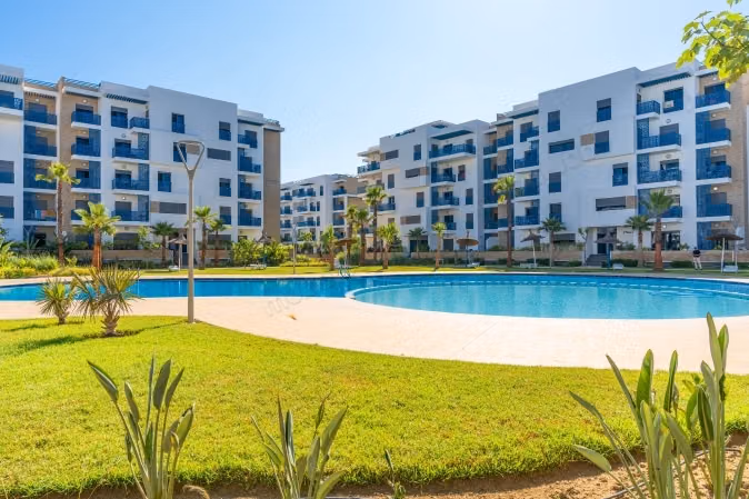 Beautiful apartment for sale in Martil. 3 large rooms. Well furnished