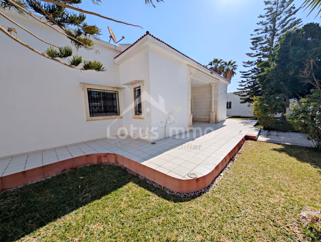 A Vendre Villa Plain Pied à La Soukra
