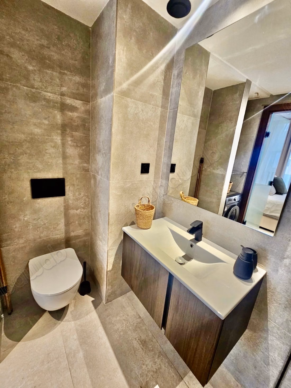 Très bel appartement en location à Ferme Bretonne 
Hay Arraha. Surface totale 44 m². Bien meublé