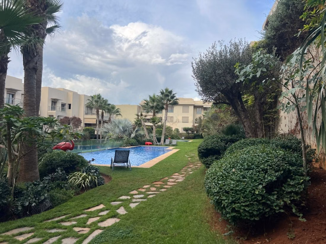 Appartement meuble à louer à Bouskoura