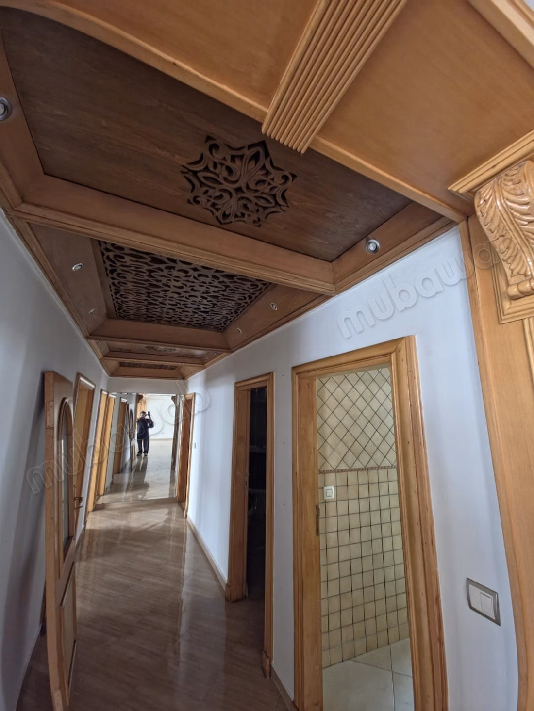 À louer appartement 250m a racine