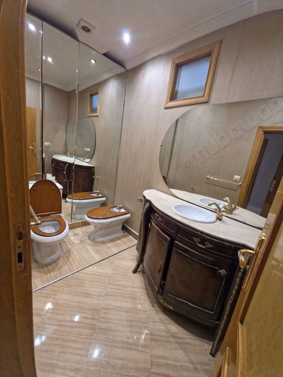À louer appartement 250m a racine