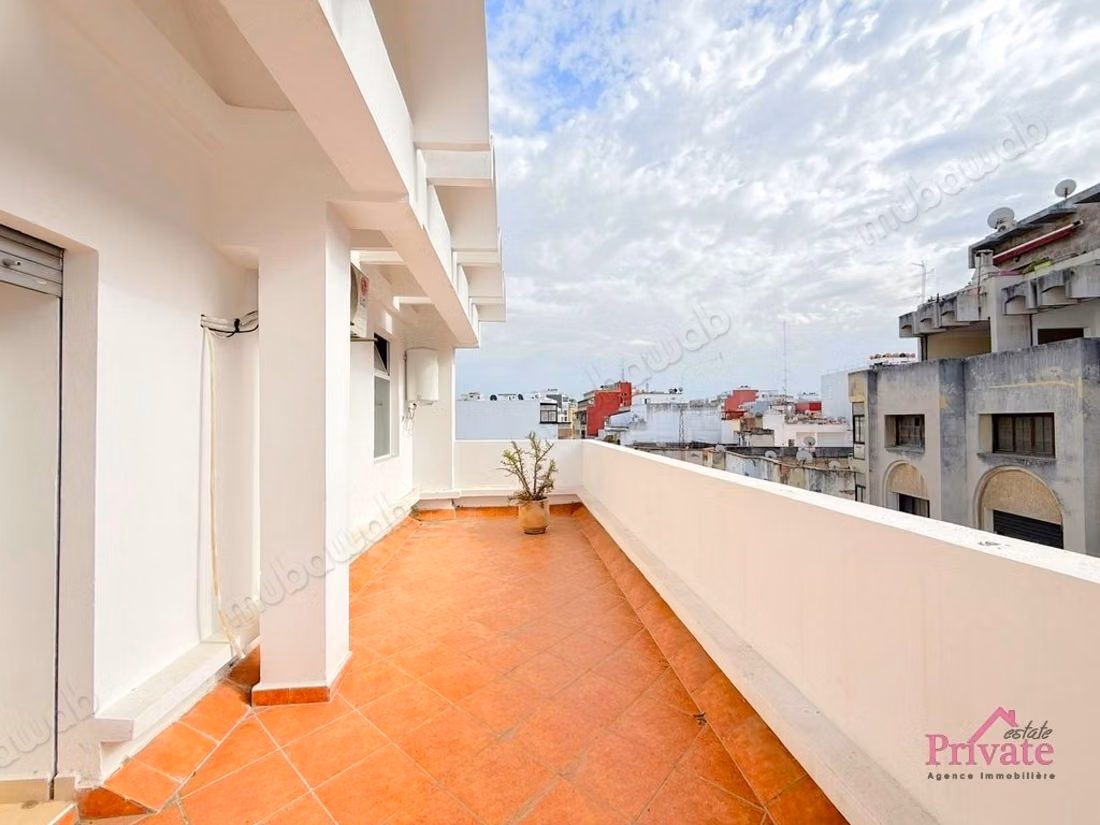 Location duplex 270 m² quartier administratif TANGER