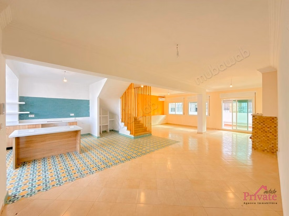Location duplex 270 m² quartier administratif TANGER