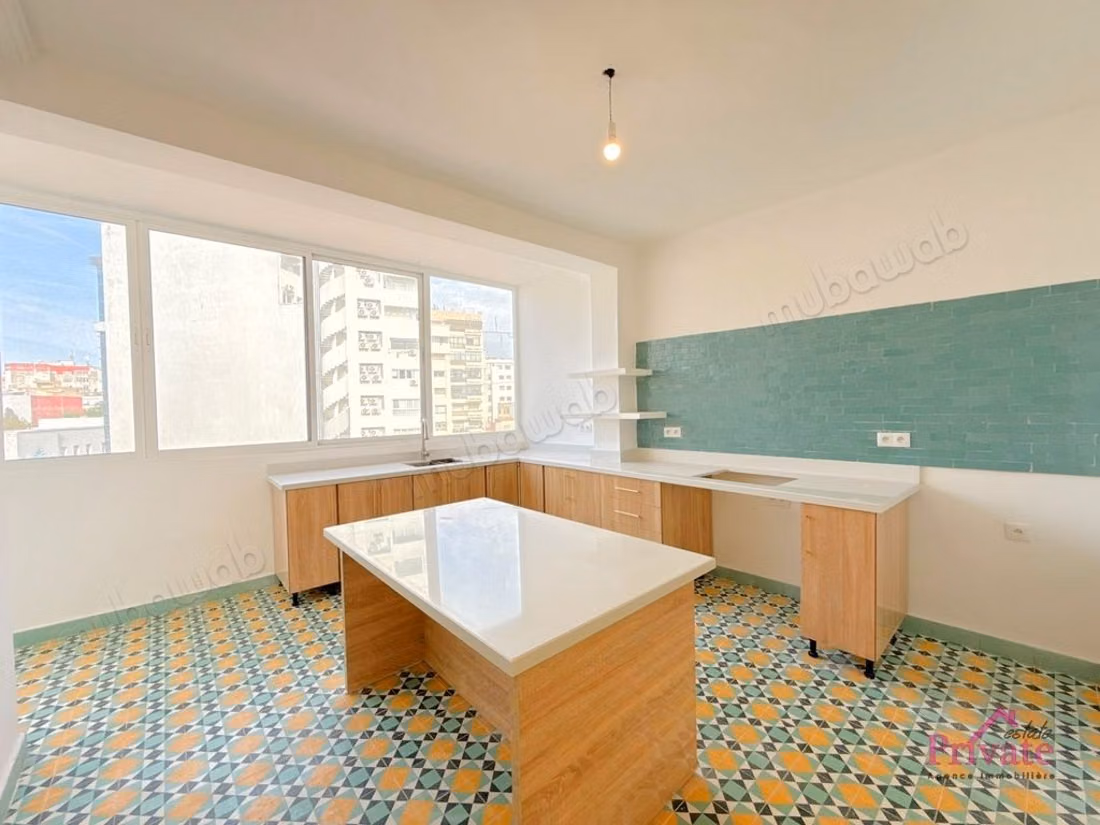 Location duplex 270 m² quartier administratif TANGER