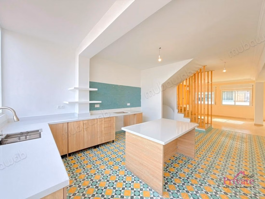 Location duplex 270 m² quartier administratif TANGER