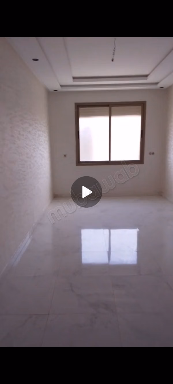 Bel appartement neuf à vendre à ferdaous 
ainsbaa 3Pièce