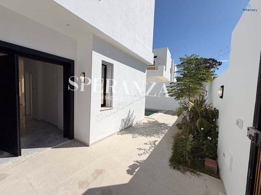 Vendita villa Lylou S4