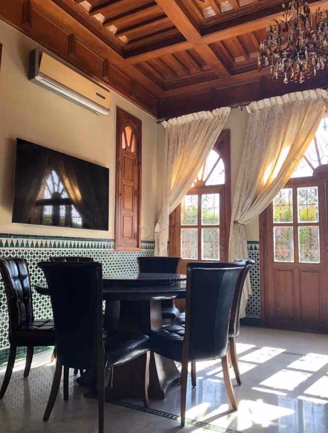 Magnifique Villa d’Architecte à Vendre – Targa, Marrakech