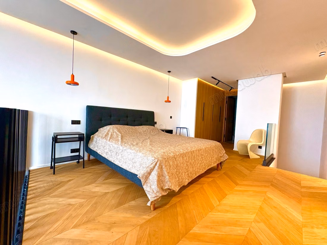 À LOUER – Superbe Duplex Meublé avec garage