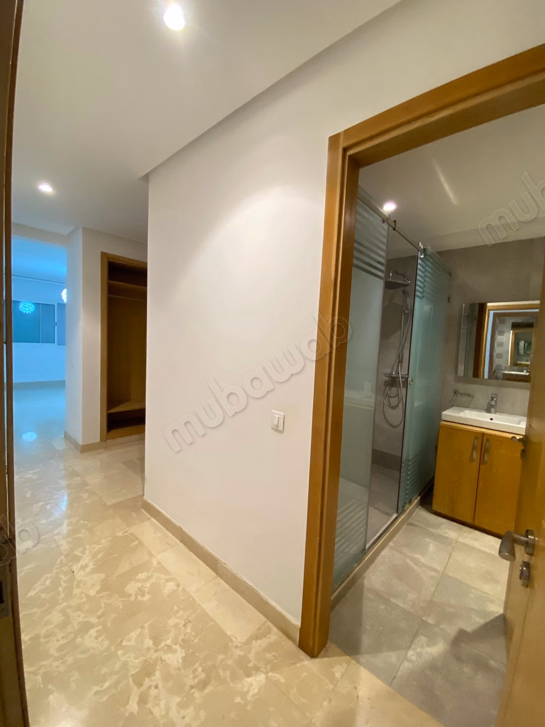 Superbo appartamento al piano terra in affitto – Hay Riad