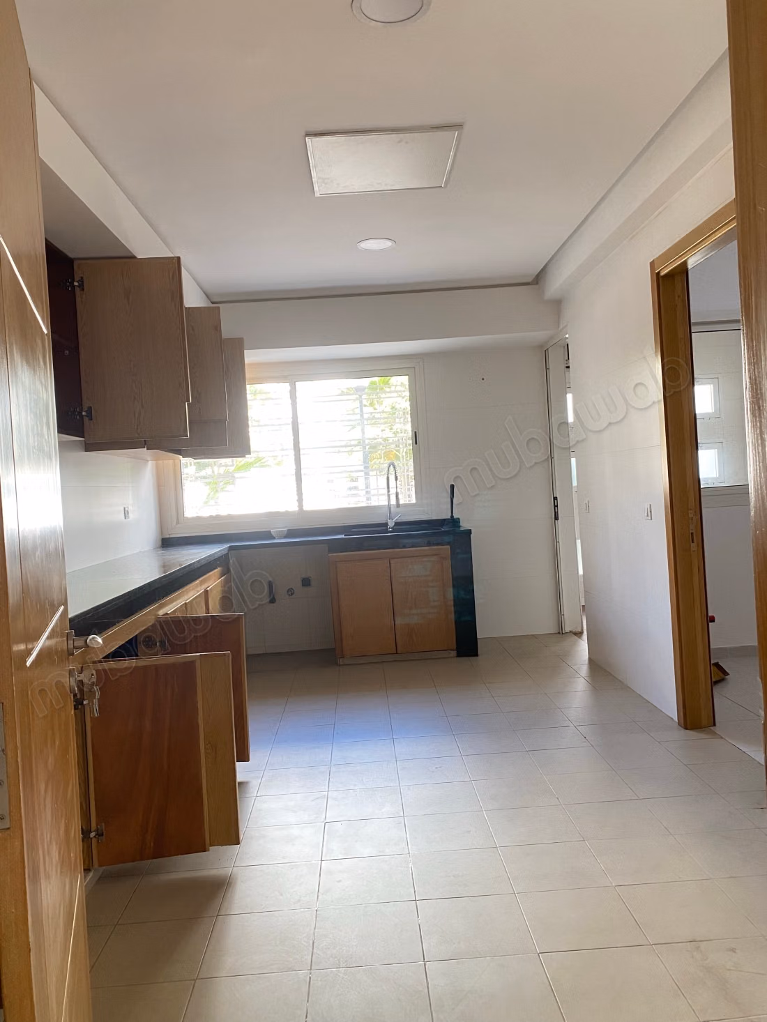 Superbo appartamento al piano terra in affitto – Hay Riad