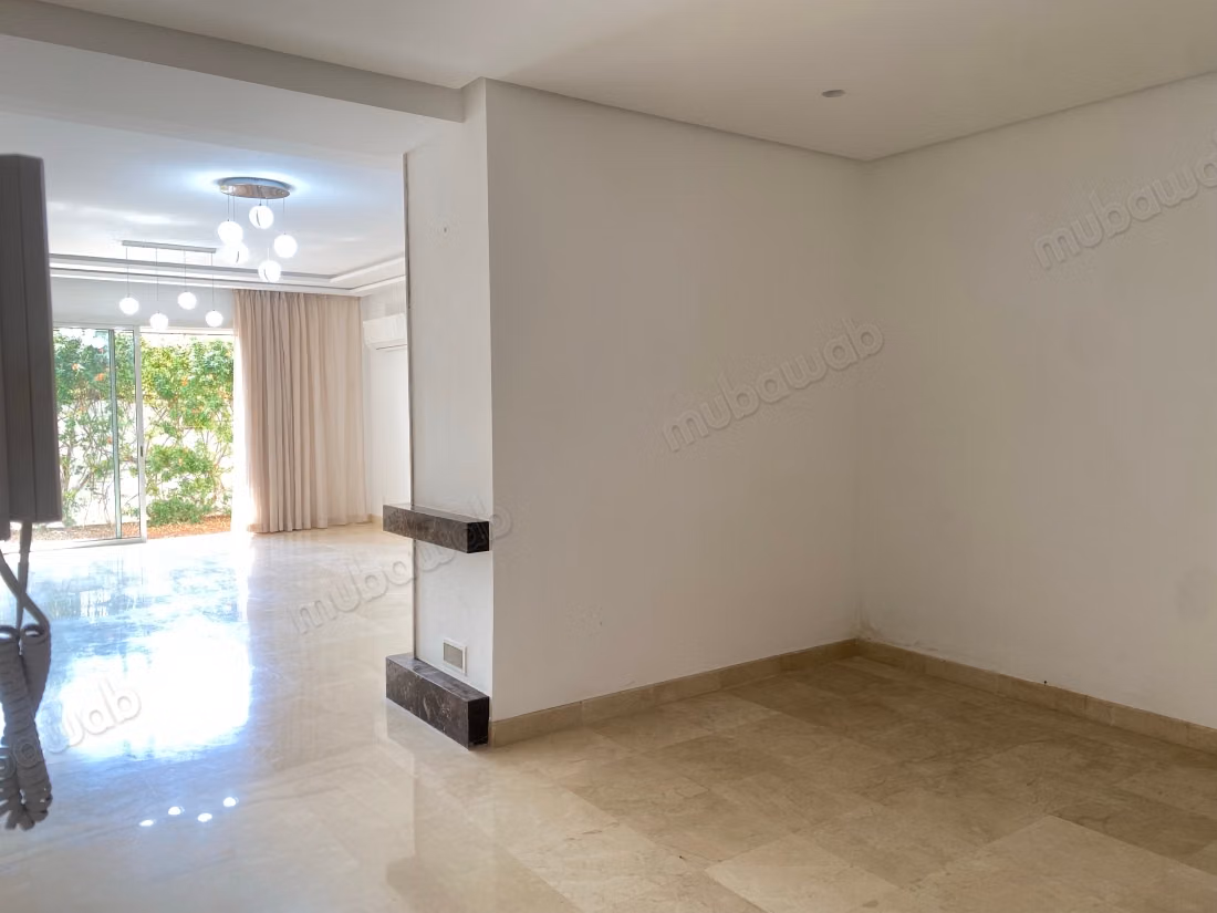 Superbo appartamento al piano terra in affitto – Hay Riad