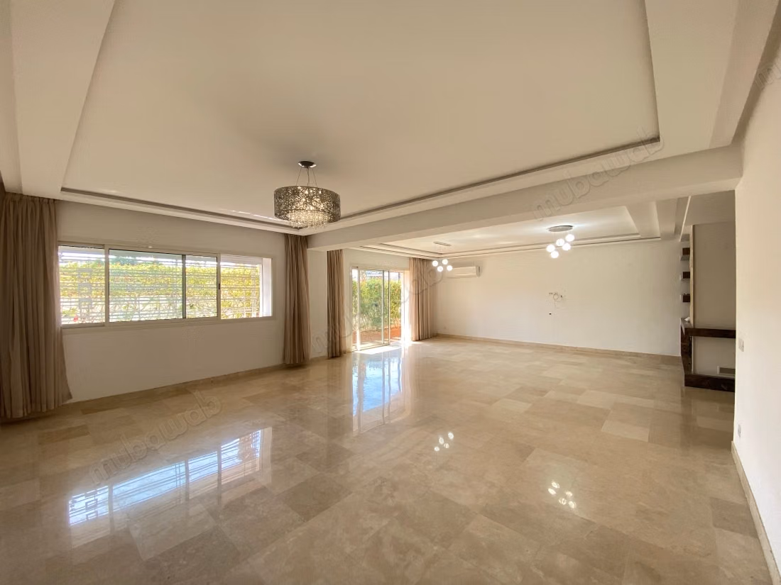 Superbo appartamento al piano terra in affitto – Hay Riad