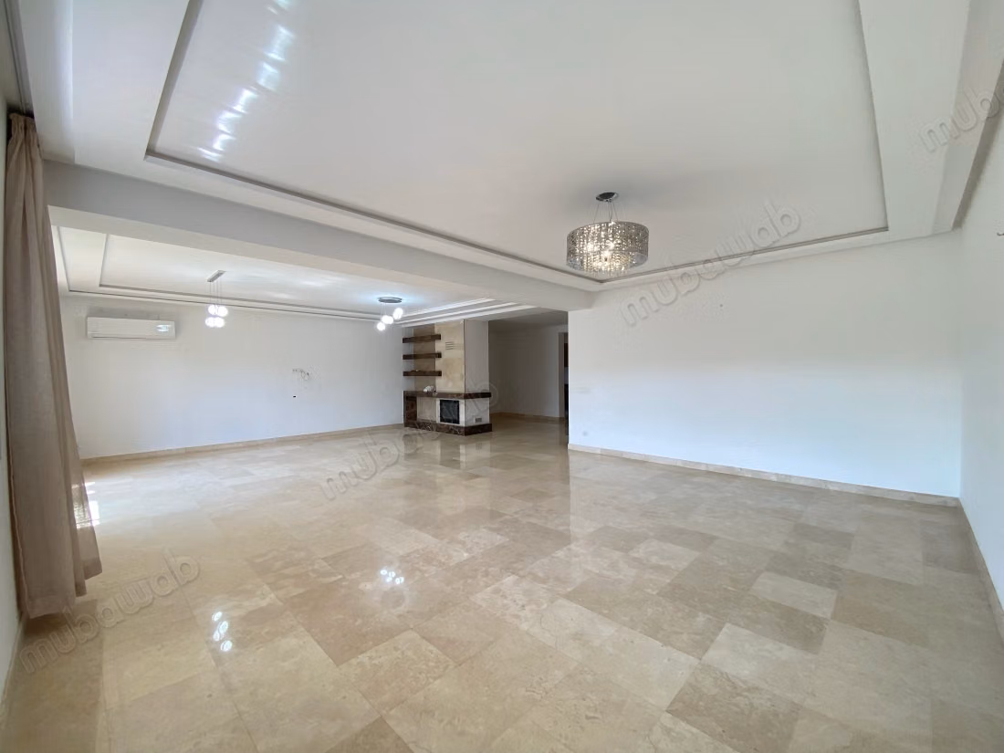 Superbo appartamento al piano terra in affitto – Hay Riad