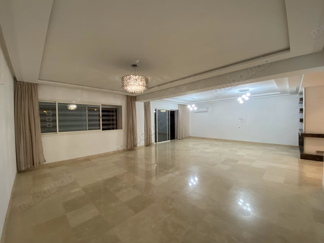 Superbo appartamento al piano terra in affitto – Hay Riad