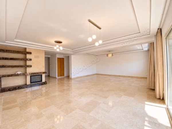Superbe appartement en rez de jardin à louer – Hay Riad