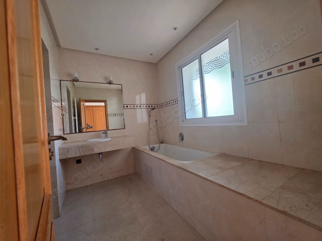 Beautiful villa with pool in closed residence Darb