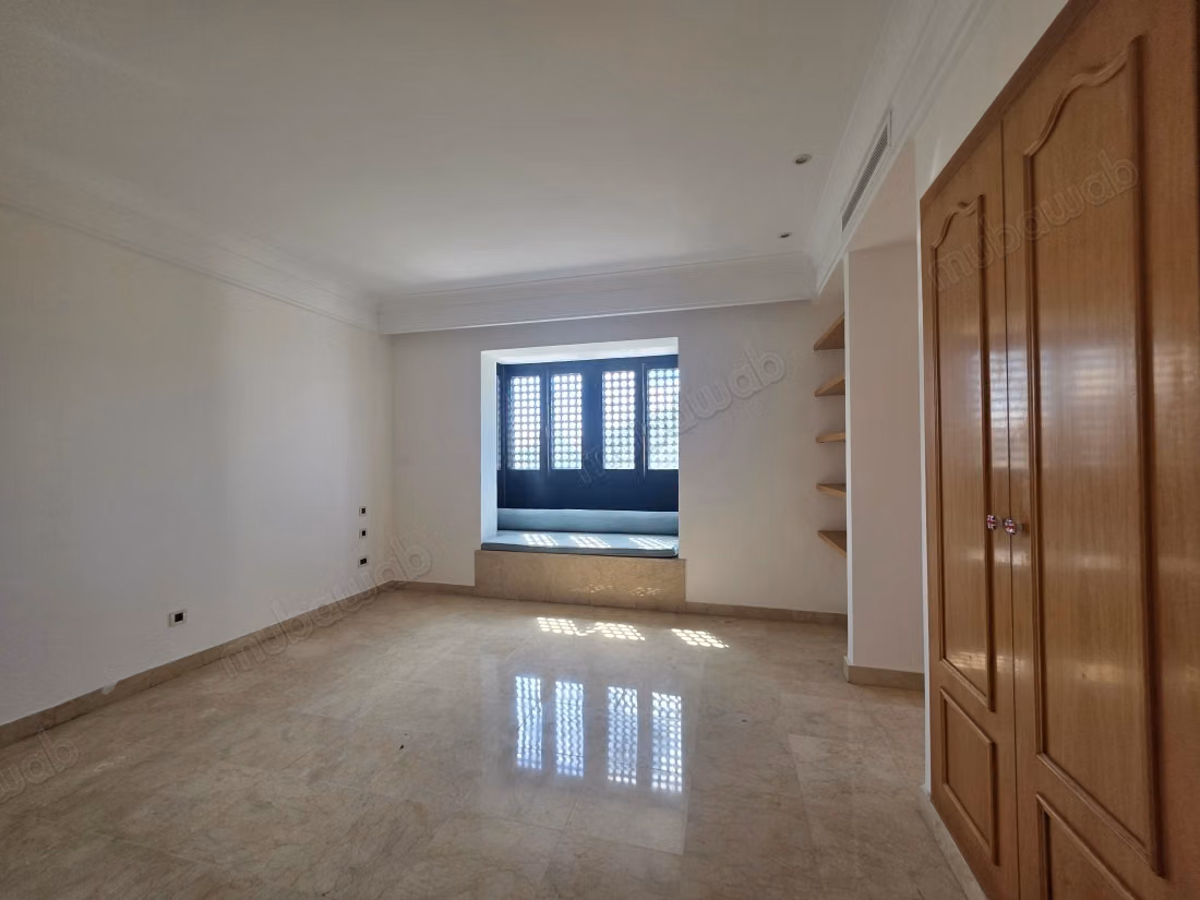 Beautiful villa with pool in closed residence Darb