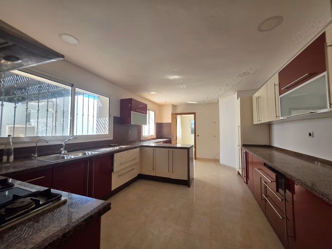 Beautiful villa with pool in closed residence Darb