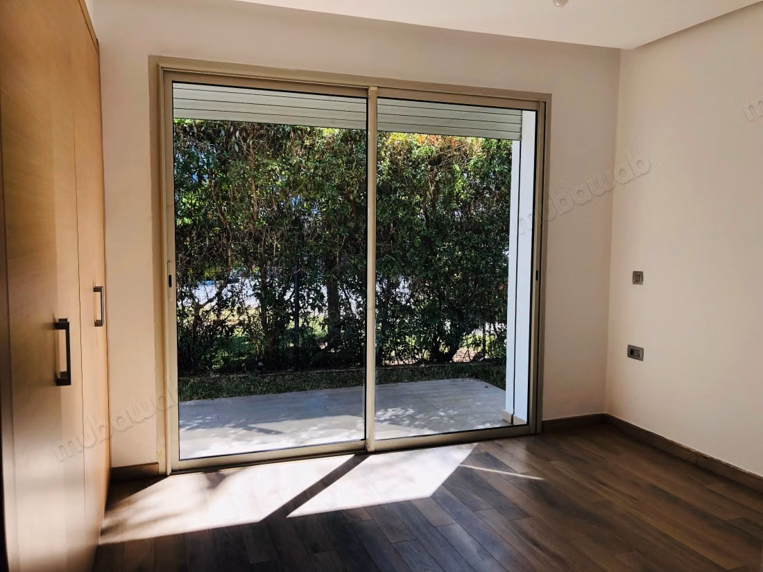 Magnifique rez de jardin plein Sud – 105 m² 
80 m² de jardin titré