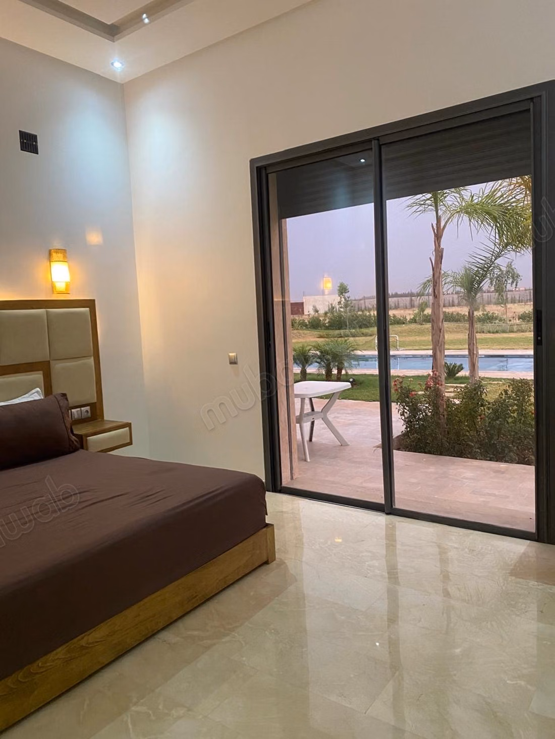 Superbe villa à louer à Route de l'Ourika. 4 pièces confortables. Belle terrasse et jardin