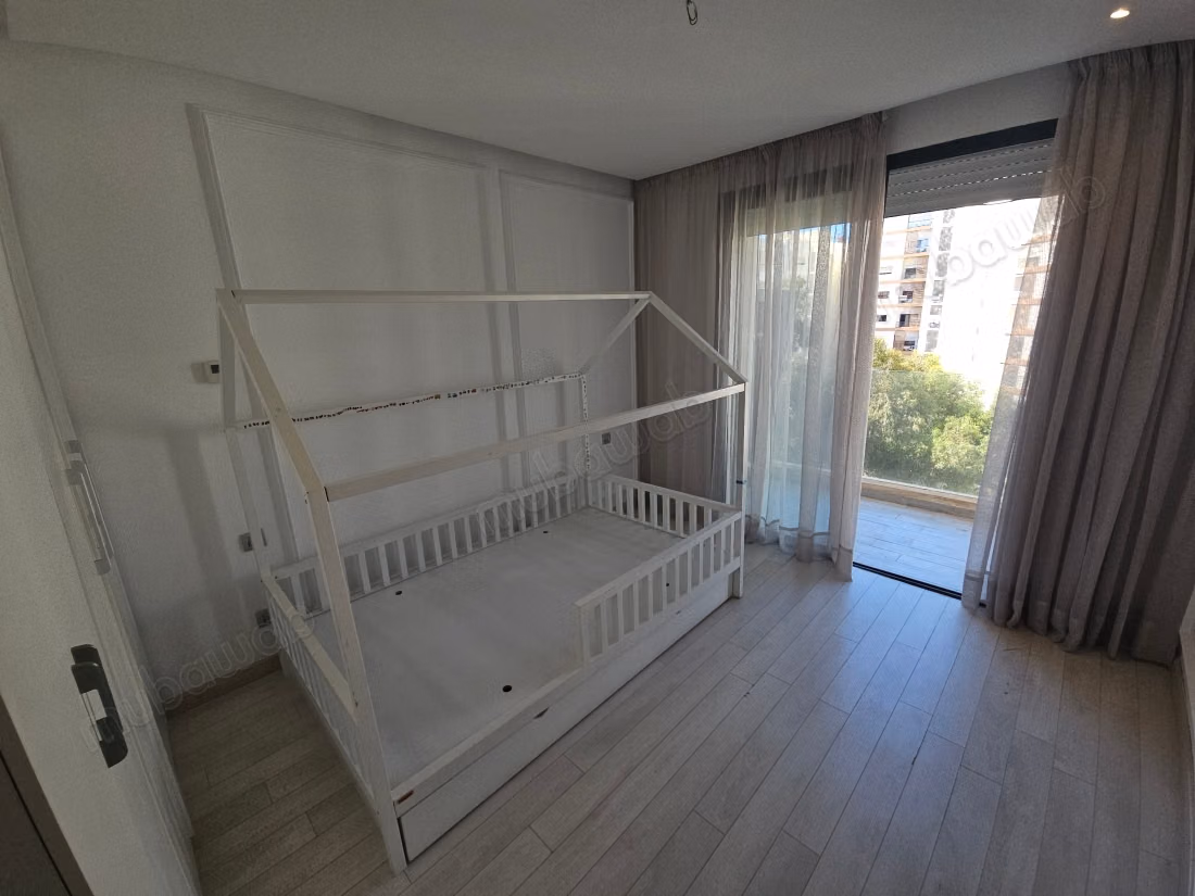 Très Bel Appartement Meublé 3 Chambres à Hay Riad