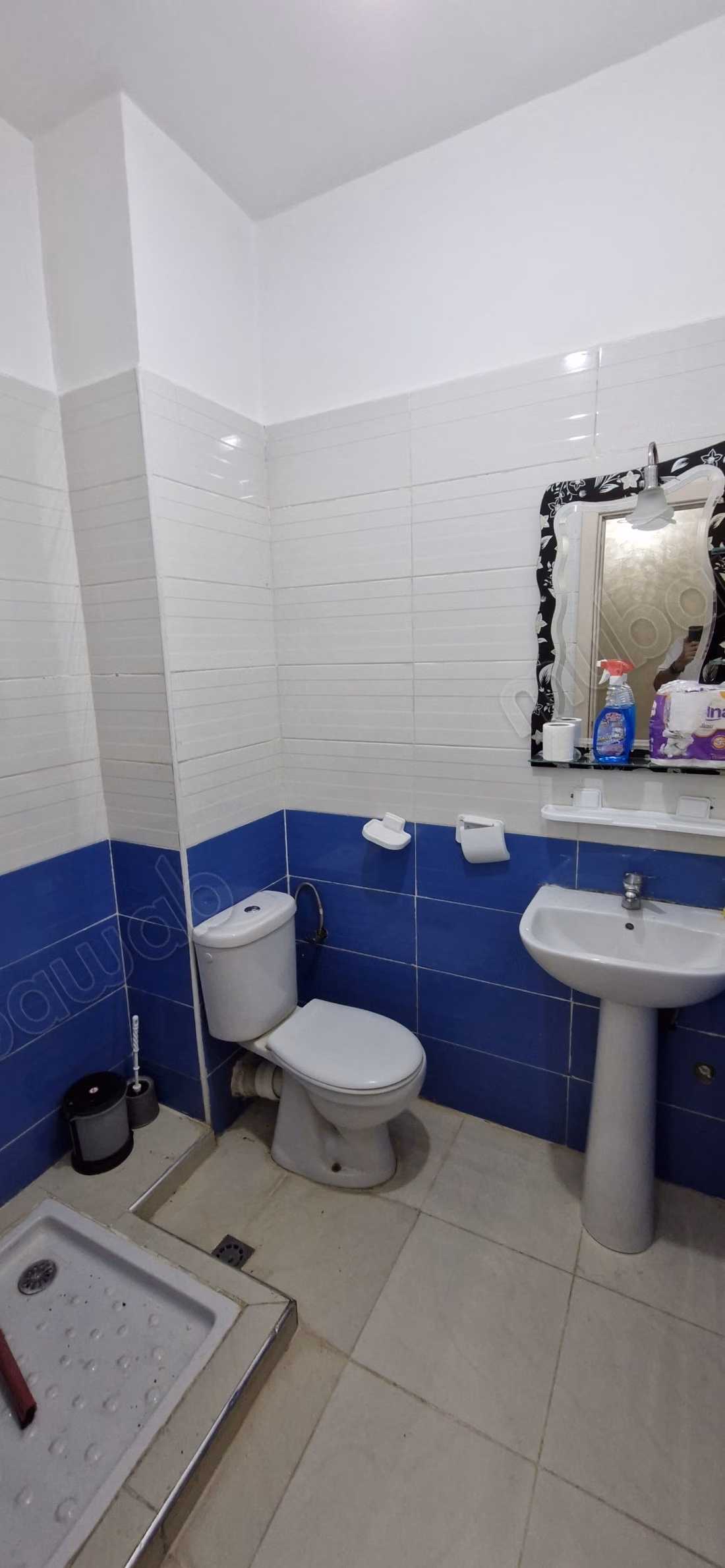Bel Appartement Meublé À Mabrouka À Louer