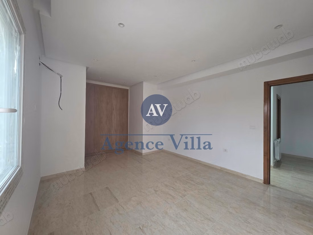 A vendre une villa neuve à Carthage