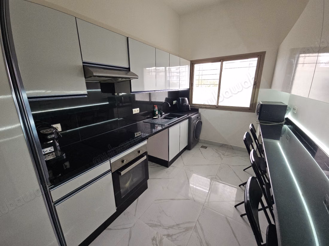 Très Bel Appartement Meublé 3 Chambres à Harhoura