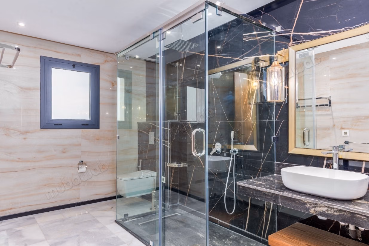 Luxe villa te koop aan de Imouzerweg. 10 kamers. Gemeubileerd