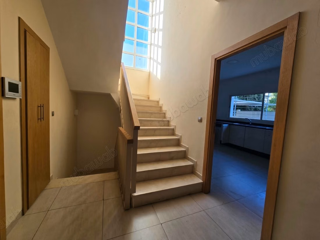 Villa à louer à El Menzeh