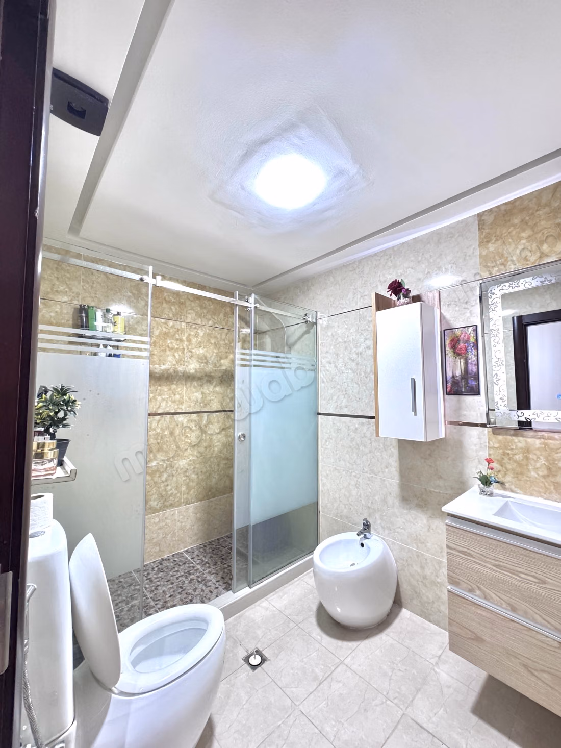 Apartment for sale in the city center 160m², on Fes Street