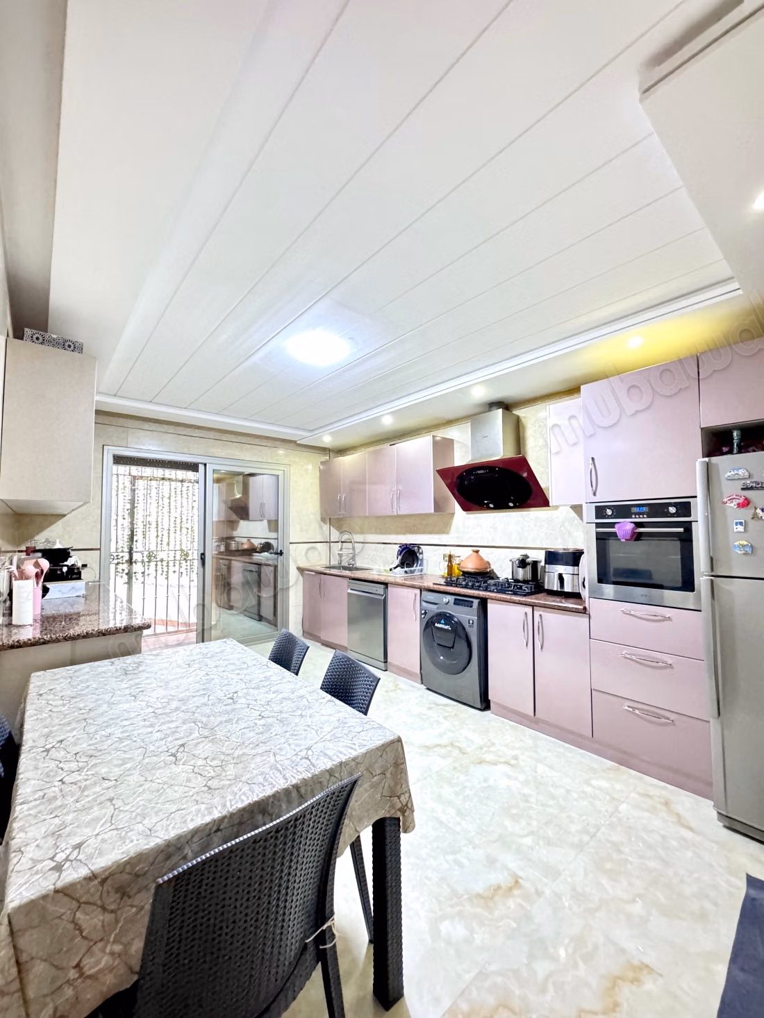 Apartment for sale in the city center 160m², on Fes Street