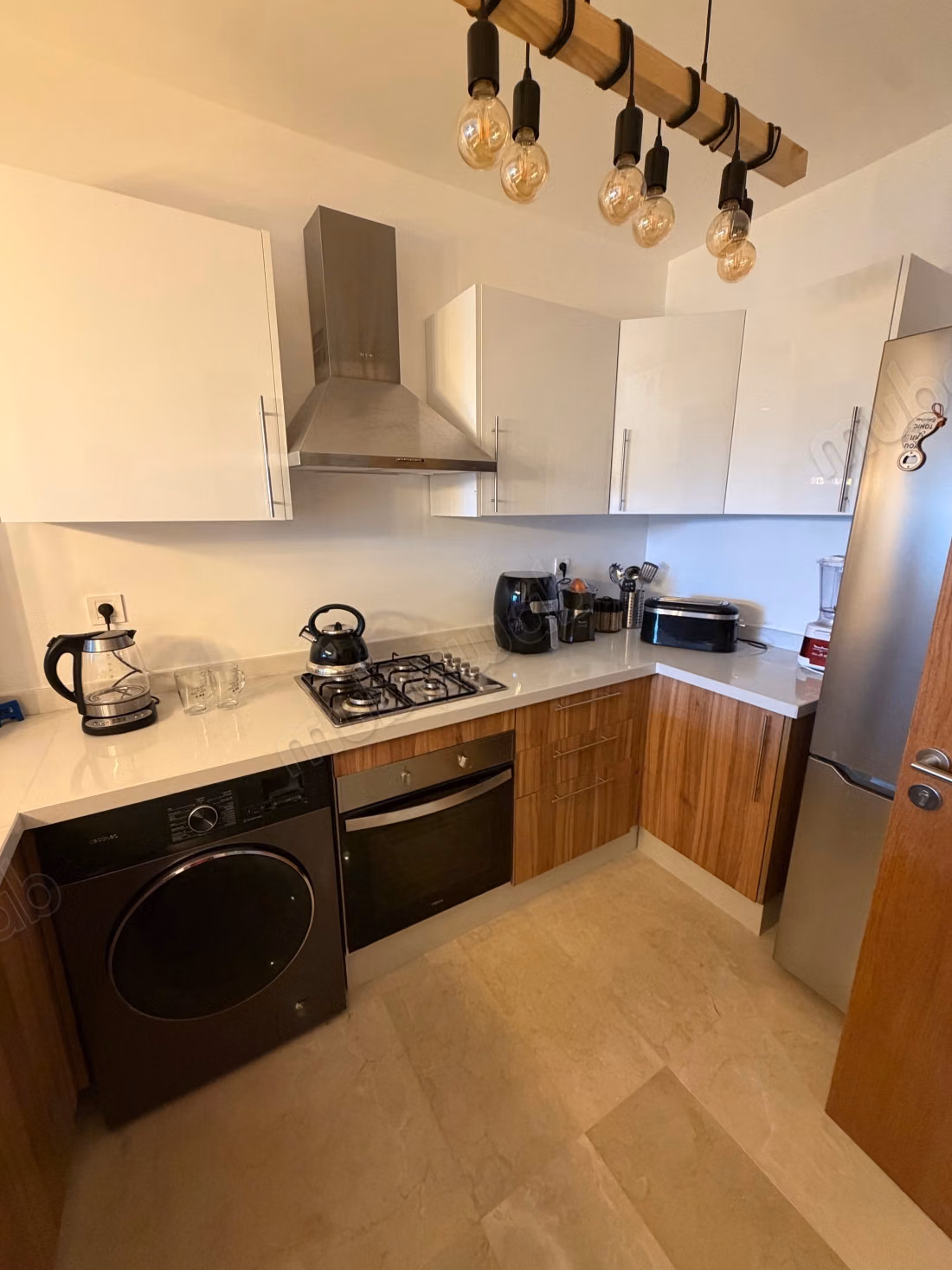 Très bel appartement en location à Le Domaine D'Anfa.
Superficie 70 m².
Meublé