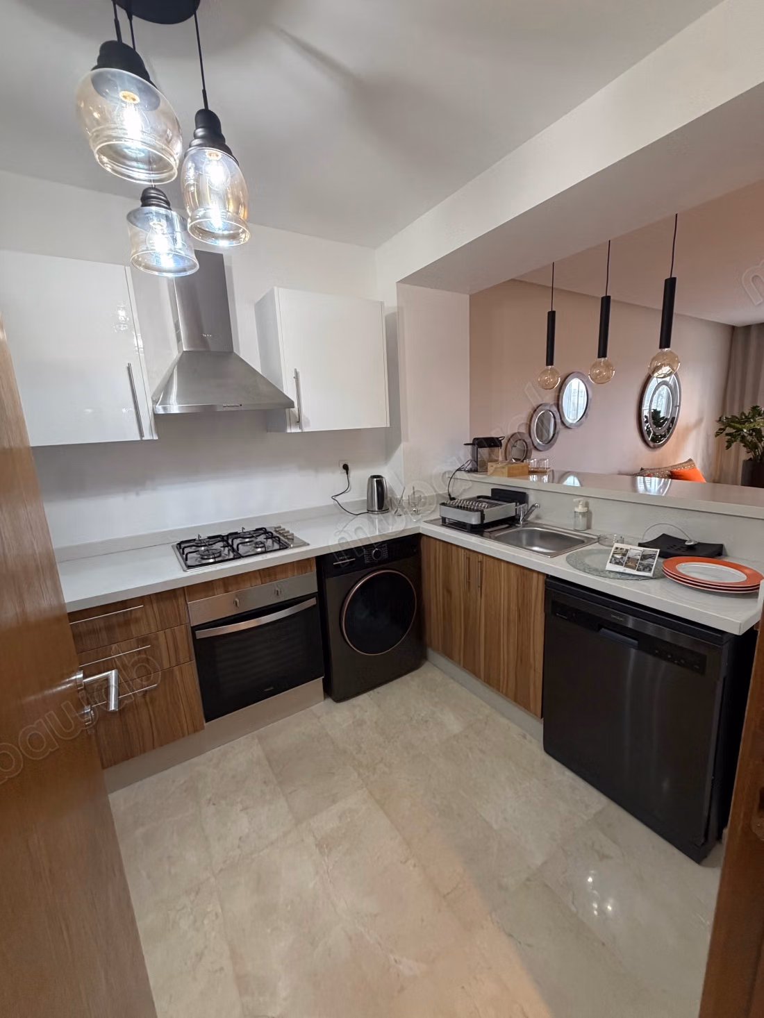 Très bel appartement en location à Le Domaine D'Anfa.
Superficie 70 m².
Meublé