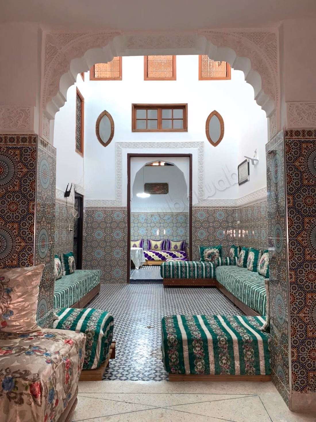 Luxe riad te koop in de wijk Moulay Abdallah Adli
