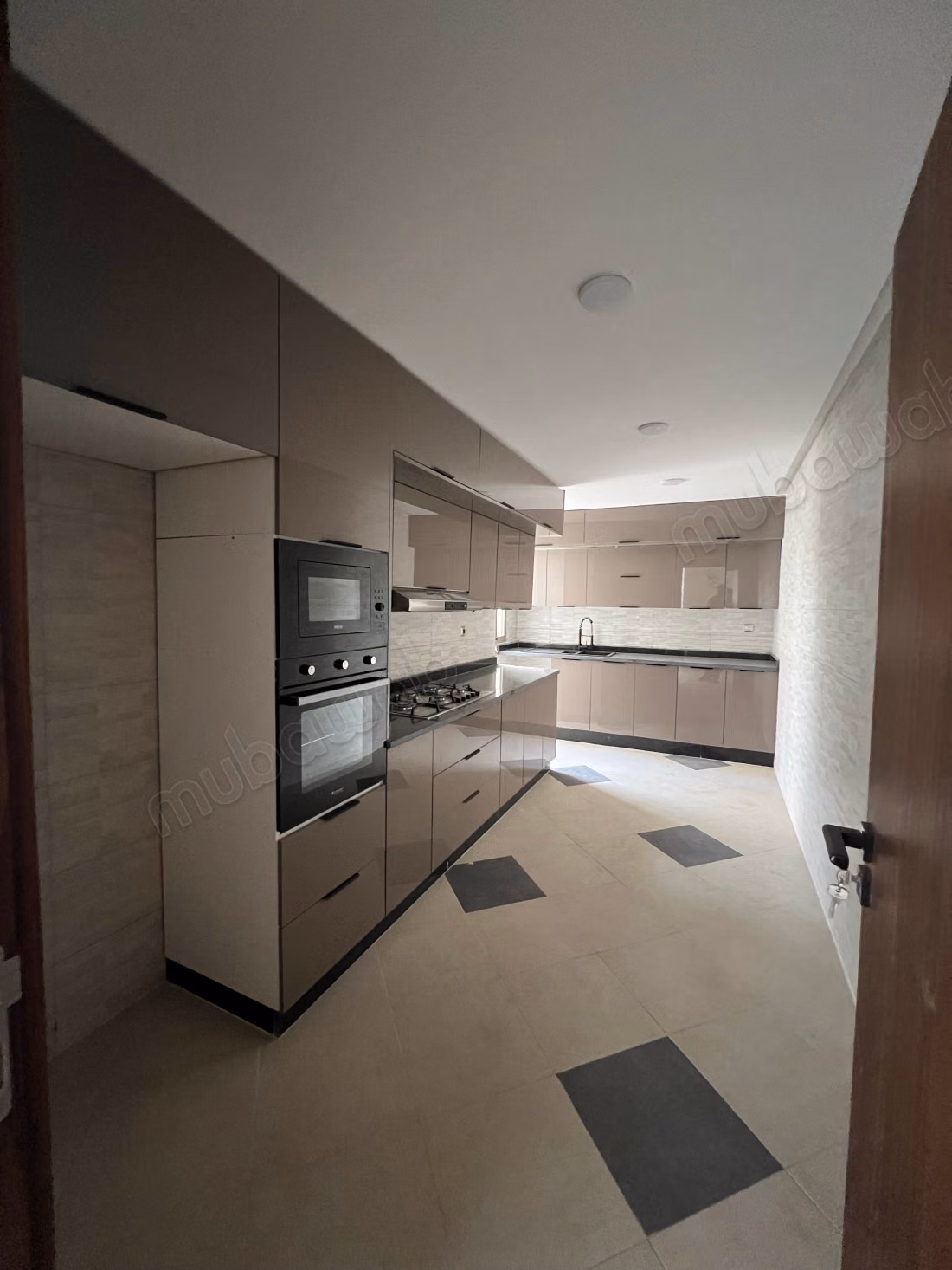 Maravilloso apartamento en venta en el centro de la ciudad de Fez. 3 habitaciones maravillosas. Ascensor